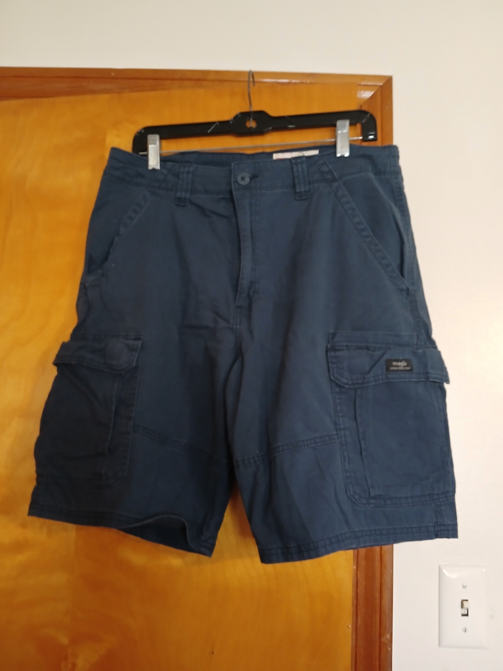 Wrangler Men's Dark Blue Cargo Shorts with Utility Pockets